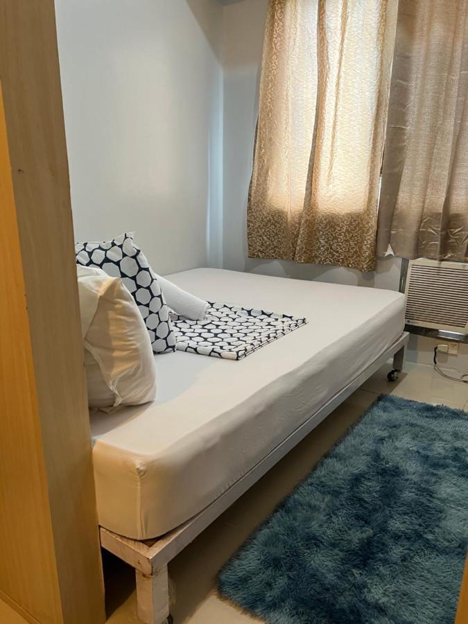 Sea Residences Paul'S Place Manila Esterno foto