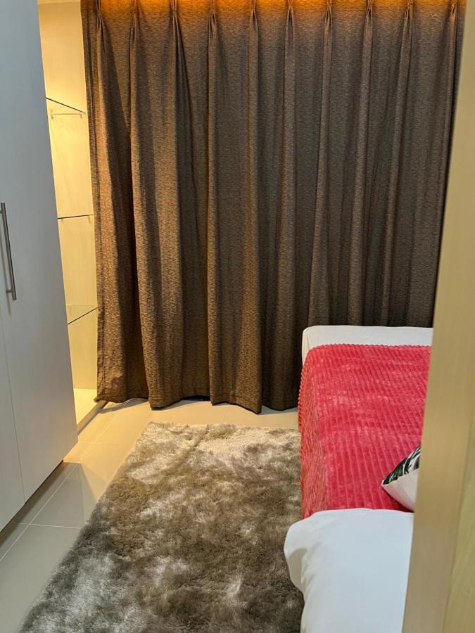 Sea Residences Paul'S Place Manila Esterno foto