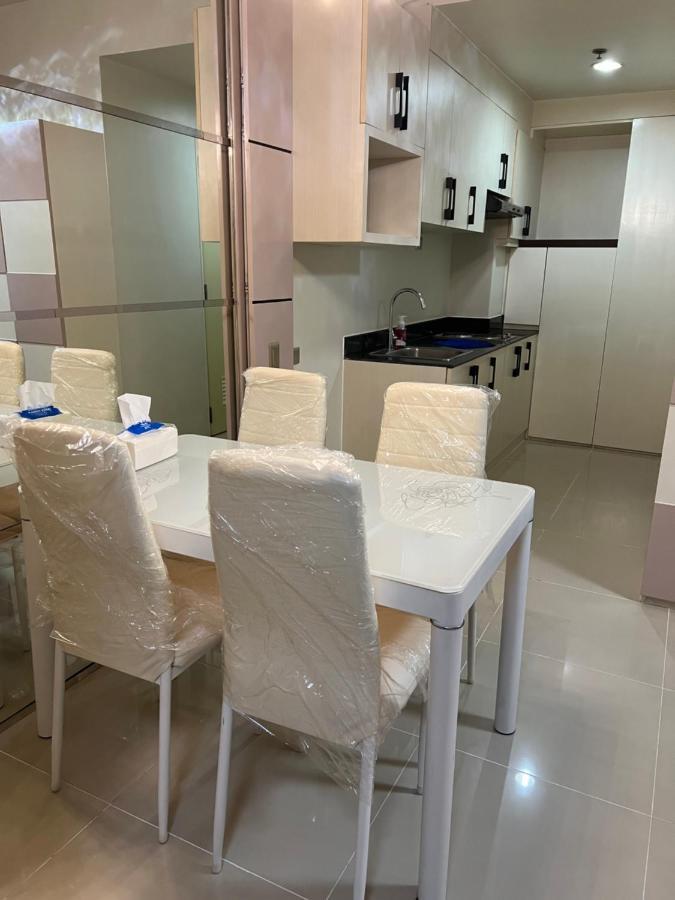 Sea Residences Paul'S Place Manila Esterno foto