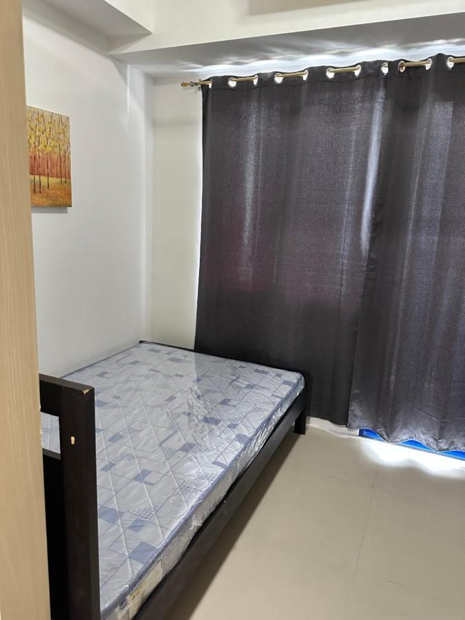 Sea Residences Paul'S Place Manila Esterno foto