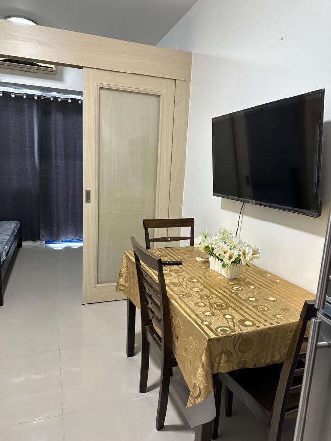 Sea Residences Paul'S Place Manila Esterno foto