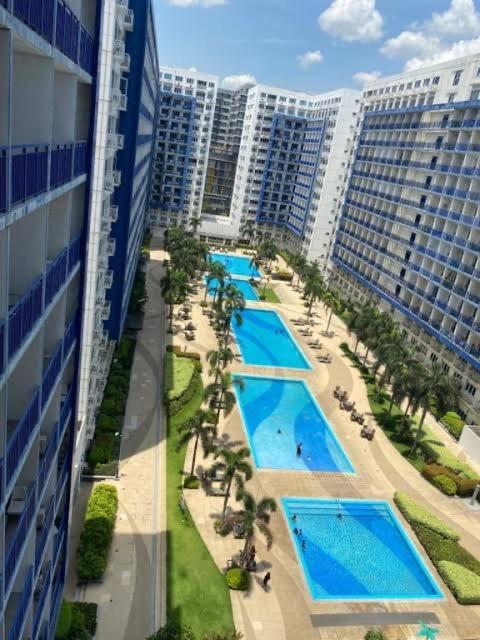 Sea Residences Paul'S Place Manila Esterno foto