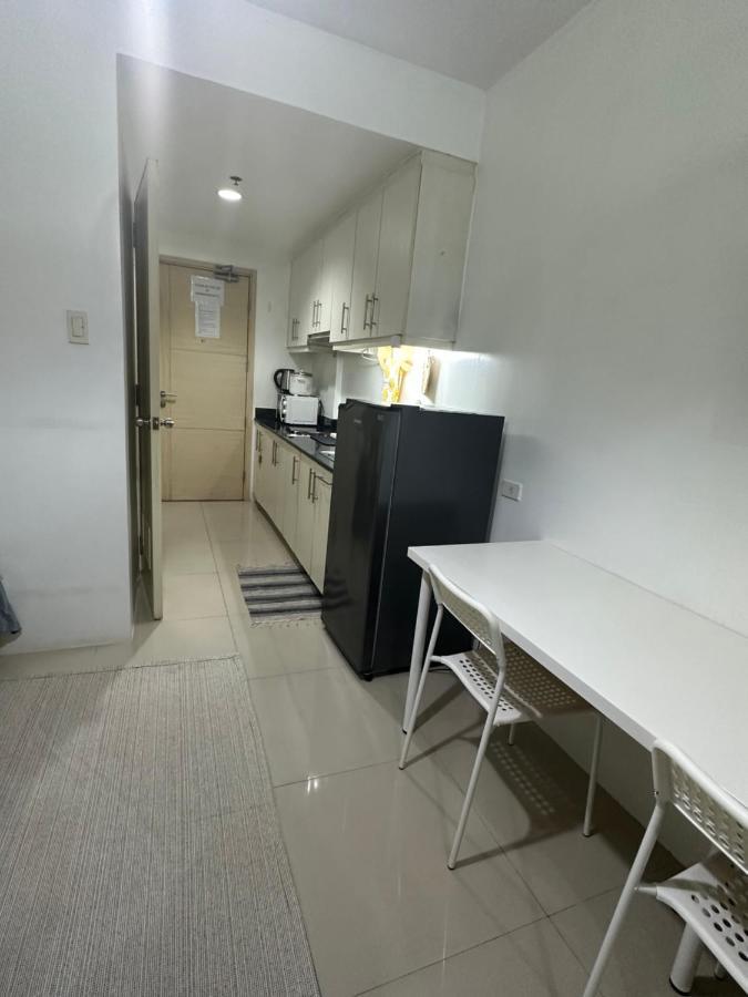Sea Residences Paul'S Place Manila Esterno foto
