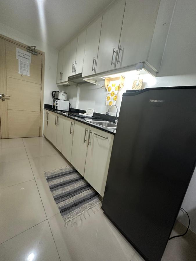 Sea Residences Paul'S Place Manila Esterno foto