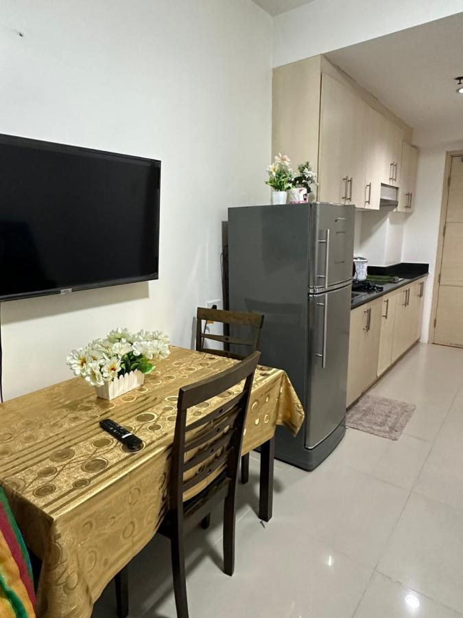 Sea Residences Paul'S Place Manila Esterno foto